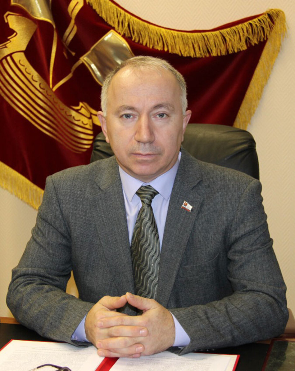 Ибрагимов Юнус Султанович.
