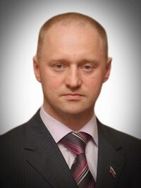 Михаил Владимирович Иванов.